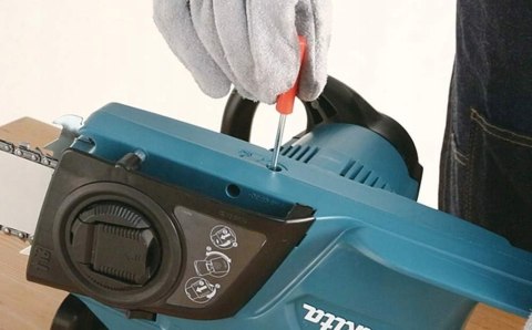 Piła łańcuchowa Makita 1800 W / 2,34 KM