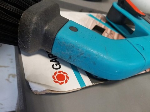 Przyrząd do czyszczenia rynien Gardena CombiSystem