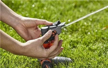 Zraszacz bijakowy na statywie Gardena 8138-20