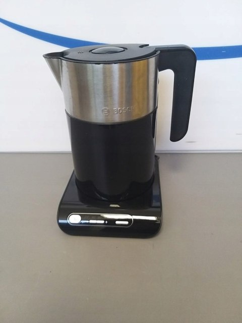 Czajnik elektryczny Bosch TWK8613P 2400 W UŻYWANY