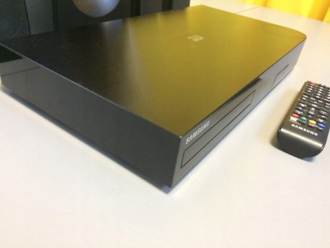 Kino domowe Samsung HT-J4500 czarny 500 W 5.1 kan.