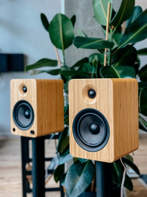 Kanto YU4 BAMBOO Bluetooth Powered Speakers - 140 Watts ZDJĘCIA W AUKCJI Kanto YU4 BAMBOO Bluetooth Powered Speakers - 140 Watts ZDJĘCIA W AUKCJI