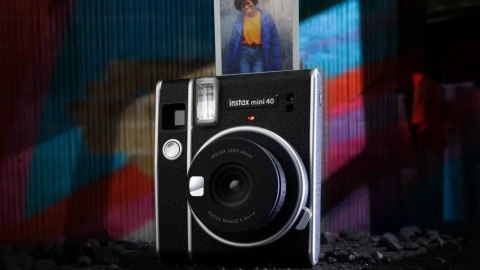 Aparat natychmiastowy Fujifilm Instax MIni 40 czarny Aparat natychmiastowy Fujifilm Instax MIni 40 czarny