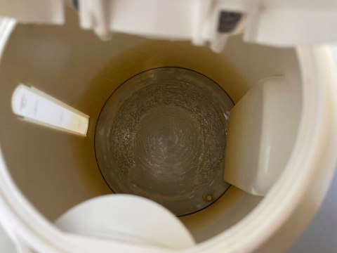 Czajnik elektryczny Russell Hobbs 21150-70 2200 W biały