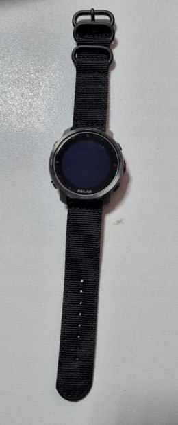 POLAR Grit X czarny M/L GPS zegarek sportowy z paskiem materiałowym - FOTO