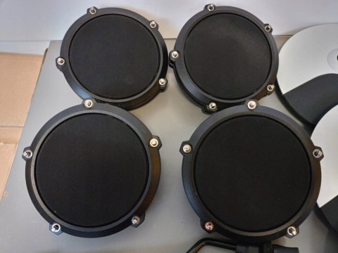 ALESIS DEBUT KIT perkusja elektroniczna USZKODZENIA TRANSPORTOWE ALESIS DEBUT KIT perkusja elektroniczna USZKODZENIA TRANSPORTOWE