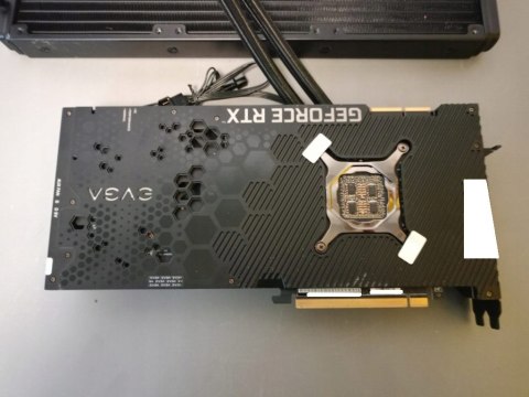 Karta graficzna EVGA GeForce RTX 3090 Ti FTW3 HYBRID 24 GB OKAZJA! Karta graficzna EVGA GeForce RTX 3090 Ti FTW3 HYBRID 24 GB OKAZJA!