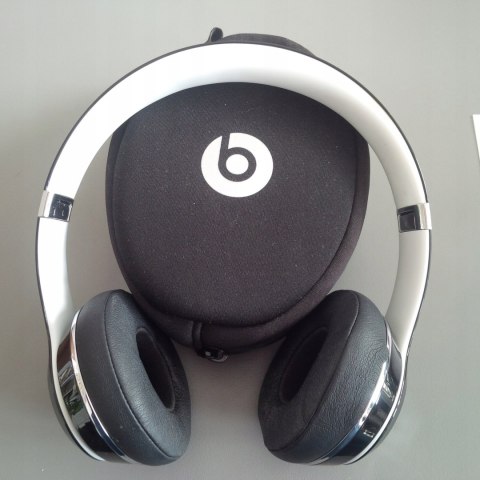 Słuchawki bezprzewodowe nauszne Beats Solo2 LUXE EDITION