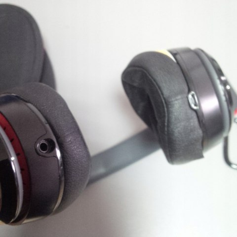 Słuchawki nauszne Apple Beats Solo2 Wireless