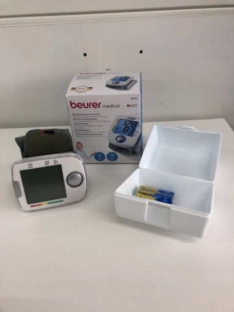 Ciśnieniomierz elektroniczny beurer BC 44 na nadgarstek