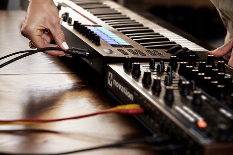 Klawiatura sterująca USB/MIDI Novation Launchkey 37 mk3