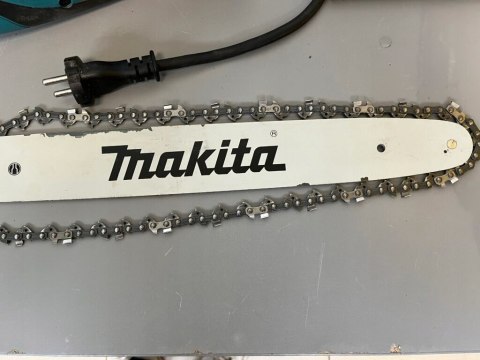Piła łańcuchowa Makita UC4041A 1800 W / 2,34 KM
