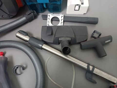 Odkurzacz piorący Thomas Cycloon Hybrid Amfibia 1700 W czarny Odkurzacz piorący Thomas Cycloon Hybrid Amfibia 1700 W czarny