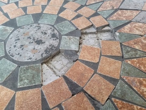 Zdobiony stół Siena Garden mozaika okrągły Ø60 cm, 70 x 70 x 69,5 cm