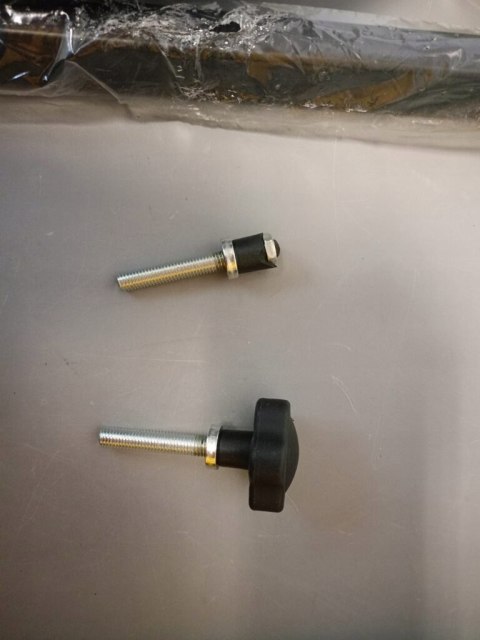 Stołek Stagg MT 300 BK dla gitarzysty