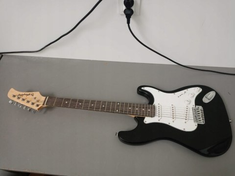 Display4top Gitara Elektryczna Czarno-Biała SAMA GITARA!!! Display4top Gitara Elektryczna Czarno-Biała SAMA GITARA!!!