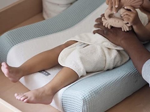 Pokrowiec na matę do przewijania Beaba biało-szary 45x74x19 cm