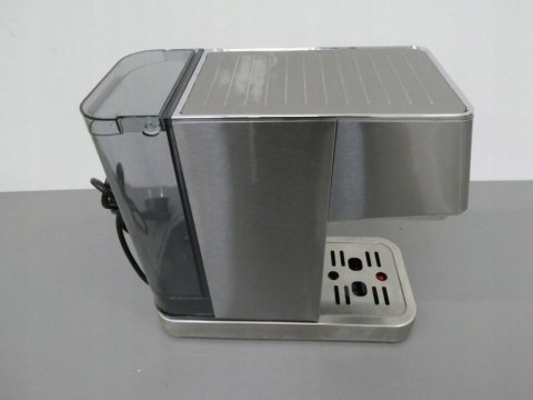 Kolbowy ekspres ciśnieniowy Ufesa CE8030 1350 W srebrny/szary
