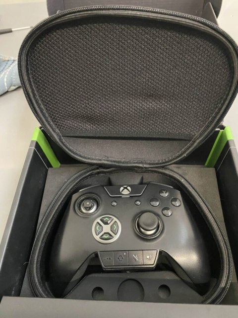 Razer Wolverine Ultimate kontroler pad Xbox PC