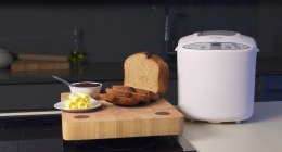 Wypiekacz do chleba Russell Hobbs Classics 18036-56 660 W biały