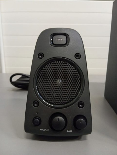 Zestaw głośników 2.1 Logitech Z625 200 W czarny