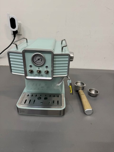 Kolbowy ekspres ciśnieniowy Cecotec Espresso 20 Tradizionale Light 1350 W