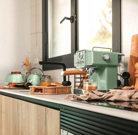 Kolbowy ekspres ciśnieniowy Cecotec Espresso 20 Tradizionale Light 1350 W