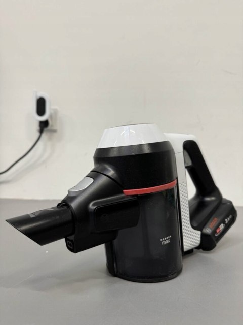 Odkurzacz pionowy Bosch BCS611AM biały