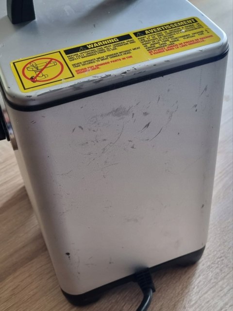 SuperHandy Maszynka do mielenia mięsa Nadziewarka do kiełbasy nr 8