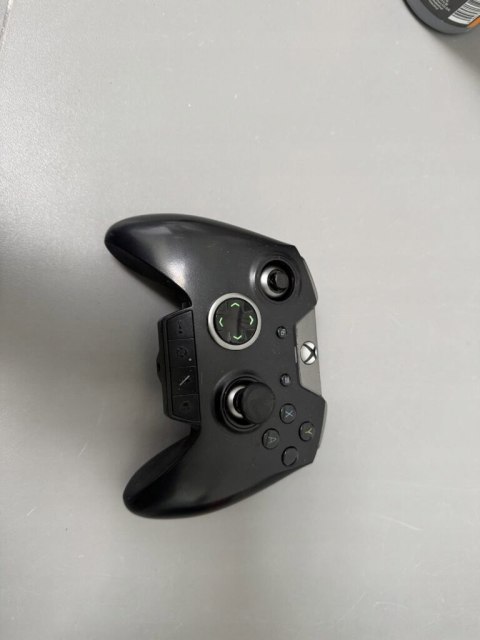 Razer Wolverine Ultimate kontroler pad Xbox PC