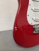 Fender Squier elektryczna mini gitara Stratocaster w kolorze Dakota Red Fender Squier elektryczna mini gitara Stratocaster w kolorze Dakota Red