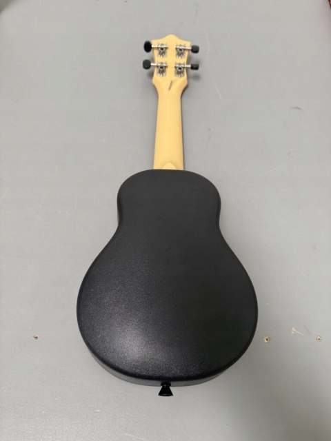 Flight, 4-strunowe ukulele sopranowe Travel Series, pomarańczowe (TUS-35OR)