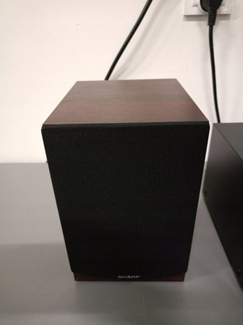 Wieża Sharp XL-B517D 15W CD USB FM DAB+ Bluetooth Czarno-Brązowy