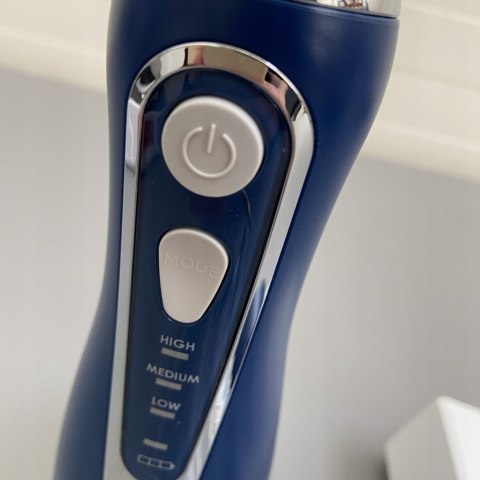 Irygator Waterpik WP-563EU bezprzewodowy odcienie niebieskiego