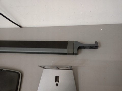 Sanus WSSA1-B2 stojak głośnikowy z regulacją SONOS