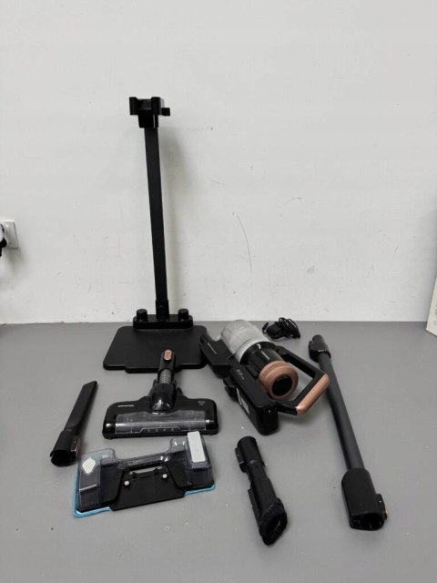 Odkurzacz ręczny Grundig vcp5030 czarny