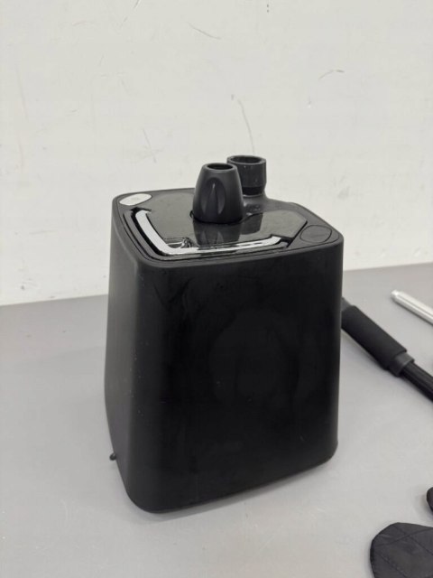 Steamer do ubrań SteamOne H18B 1800 W