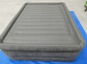 Materac dwuosobowy Intex 203 x 152 x 56 cm szary wbudowana pompka