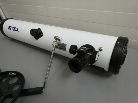 Teleskop dalekiego zasięgu YOCUS 76/700