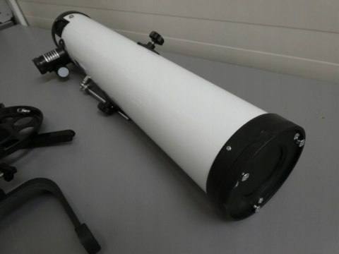 Teleskop dalekiego zasięgu YOCUS 76/700