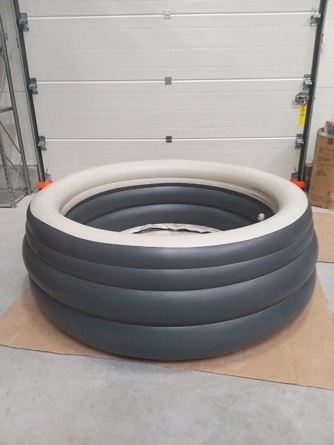 Basen z hydromasażem nadmuchiwany okrągły Intex 795 l