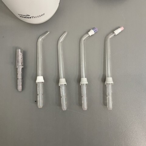 Irygator Waterpik WP-560EU bezprzewodowy biały