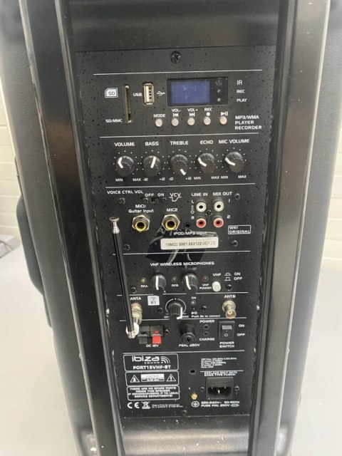 Głośnik przenośny Ibiza Sound PORT15VHF-BT czarny 800 W