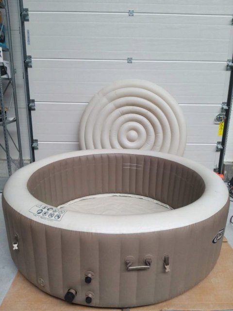 JACUZZI Z HYDROMASAŻEM INTEX 216 X 71CM SPA