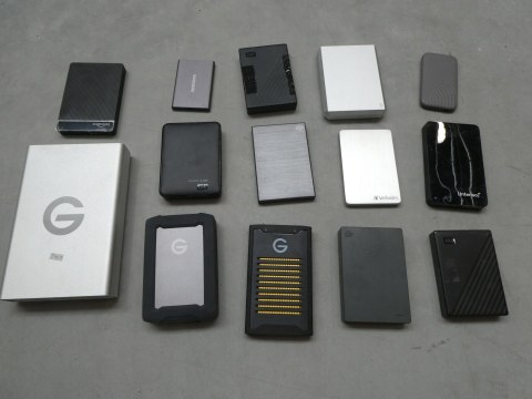 PAKIET USZKODZONYCH ZWROTÓW DYSKÓW ZEWNĘTRZNYCH HDD WD SANDISK SEAGATE ITP.