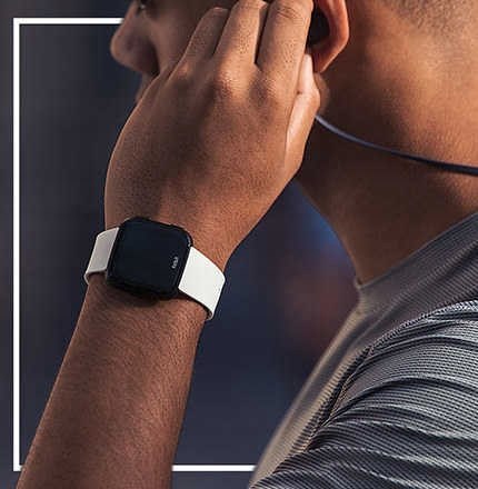 Smartwatch Fitbit Versa czarny