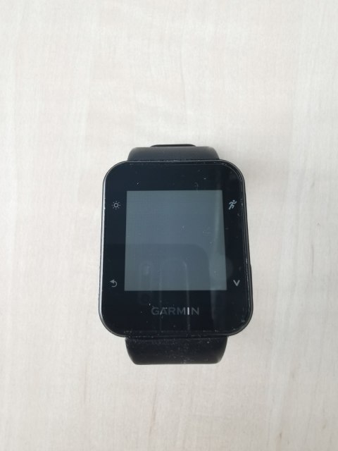 Smartwatch GARMIN FORERUNNER 35 Czarny