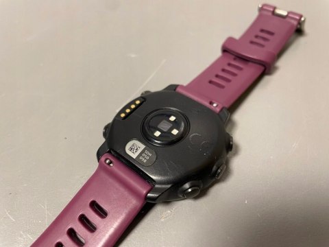 Smartwatch Garmin Forerunner 645 Music wiśniowy