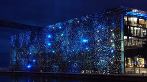 Aparat bezlusterkowy SONY Alpha ILCE6400LB + Obiektyw 16-50mm f/3.5-5.6 OSS