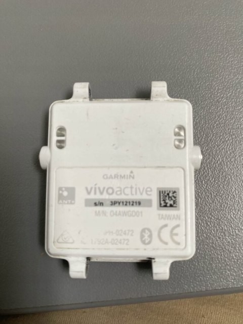 Garmin Vivoactive biały